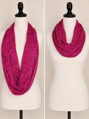 American Eagle Pink Geometric Infinity Scarf Boho Lightweight Loop